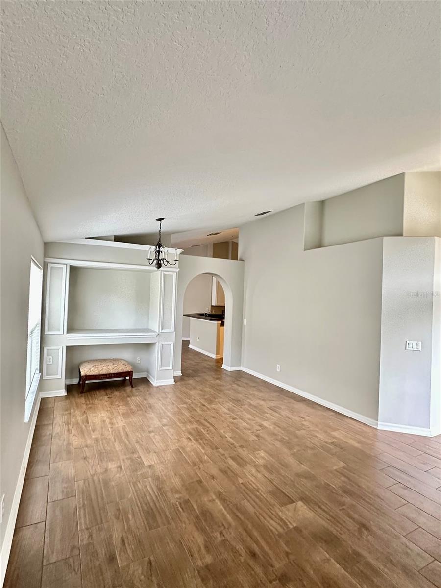 Image 7 of 38 For 9226 Pecky Cypress Way