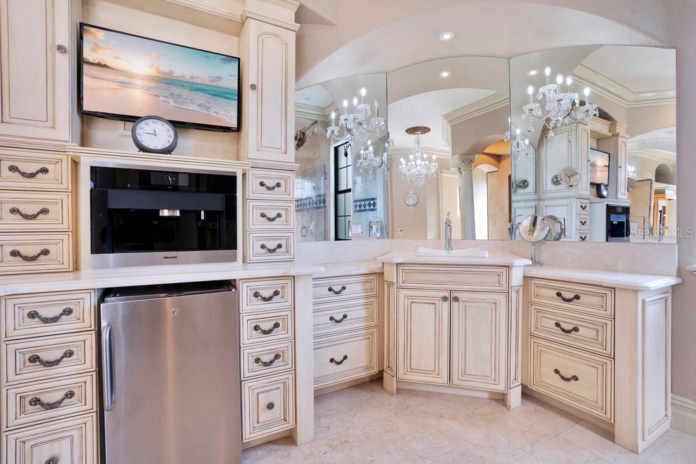 Image 46 of 97 For 5750 Emerington Cres