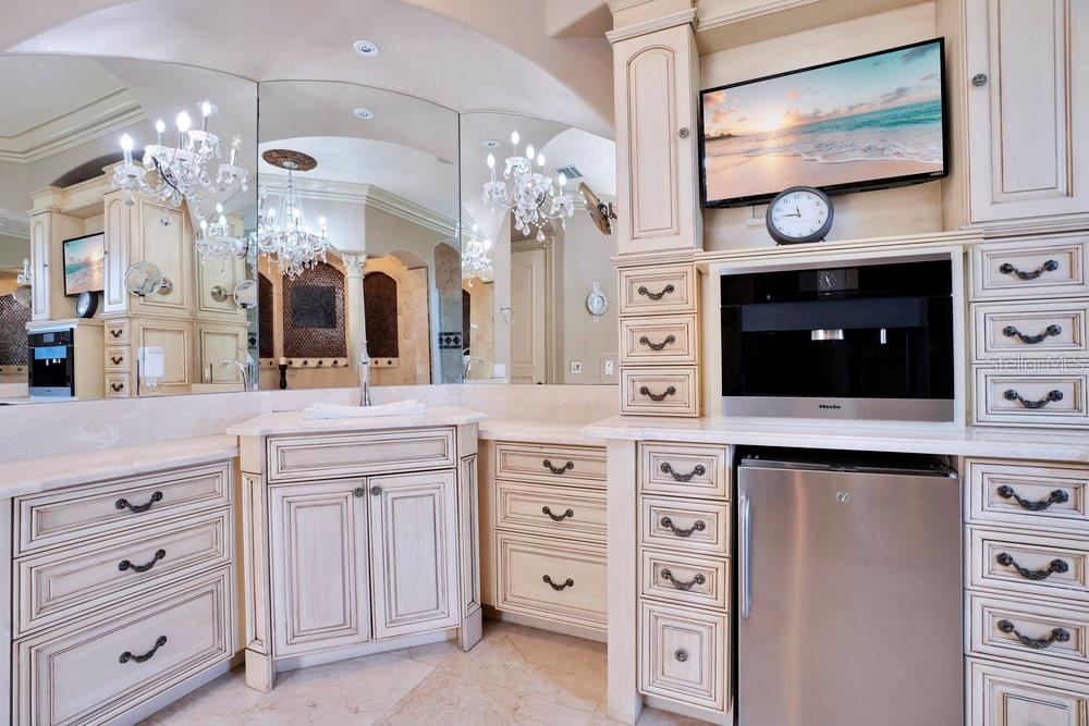 Image 51 of 97 For 5750 Emerington Cres