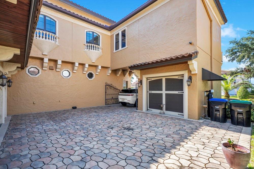 Image 82 of 97 For 5750 Emerington Cres