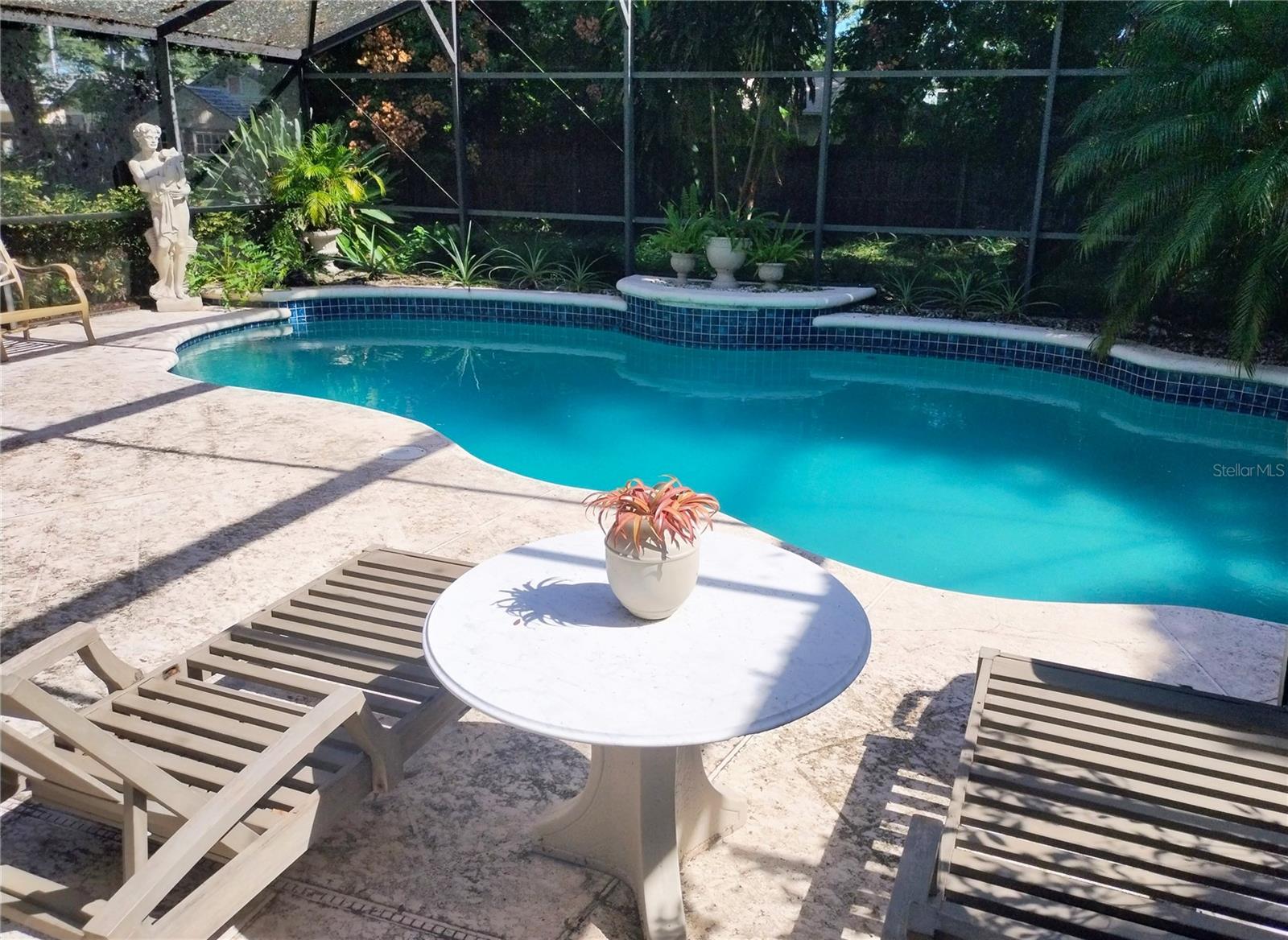 Image 2 of 8 For 1215 Groveland Avenue