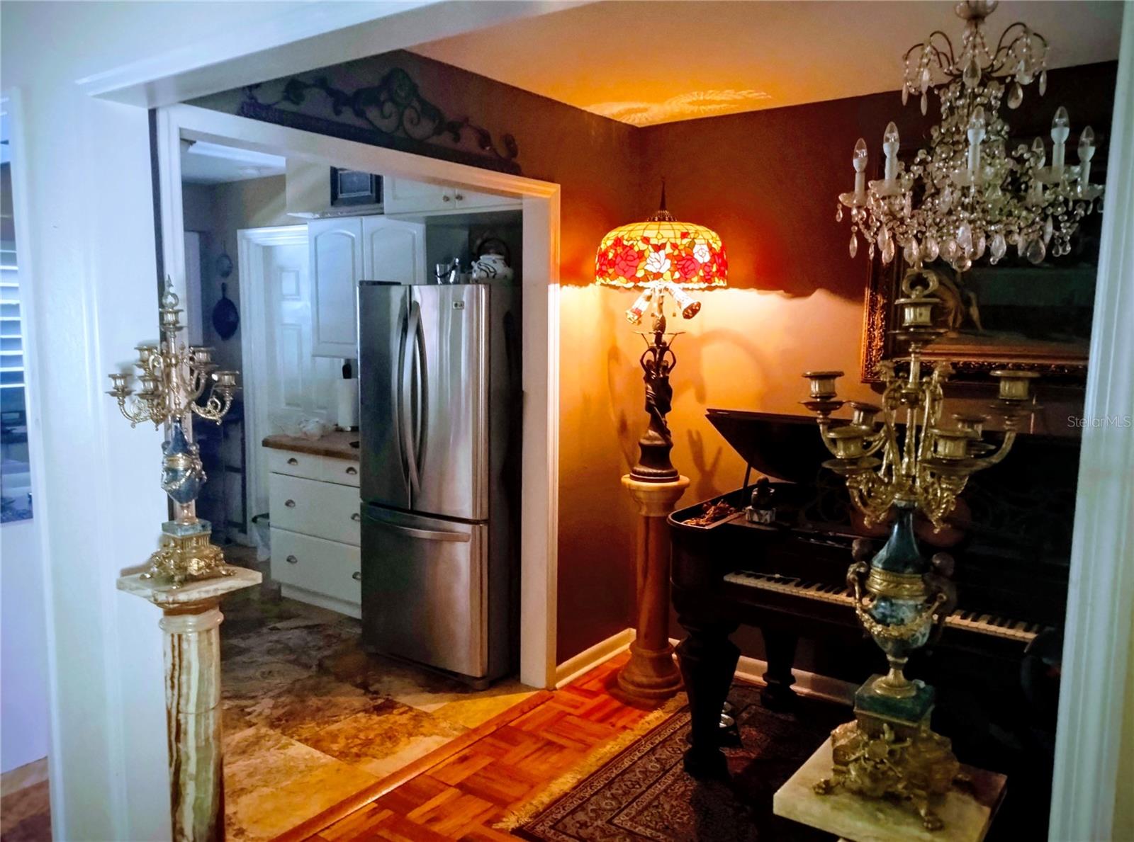 Image 5 of 8 For 1215 Groveland Avenue