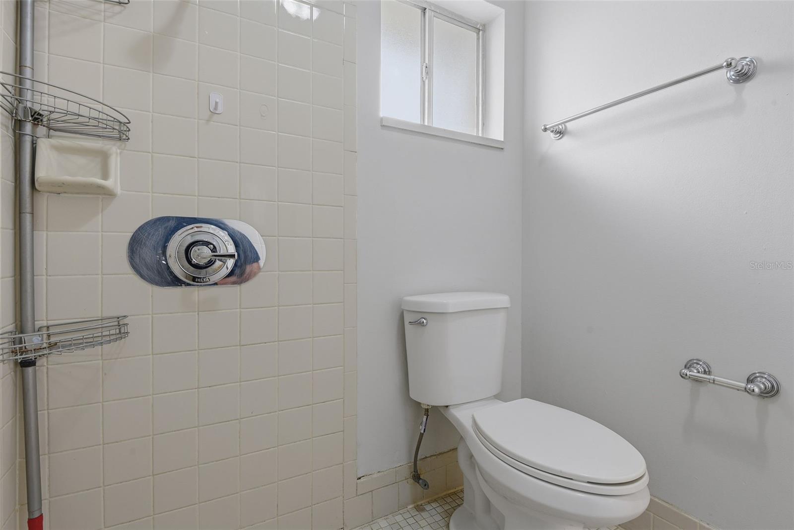 Image 12 of 27 For 20957 124th Avenue Road