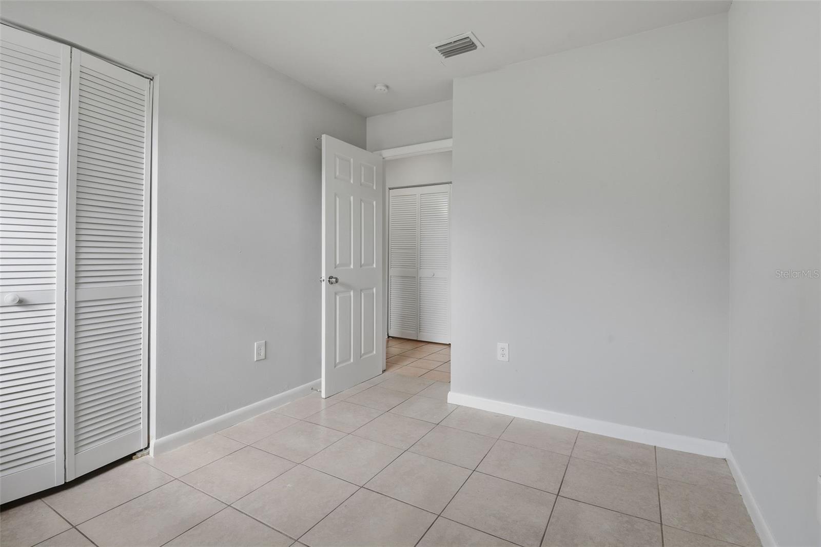 Image 15 of 27 For 20957 124th Avenue Road