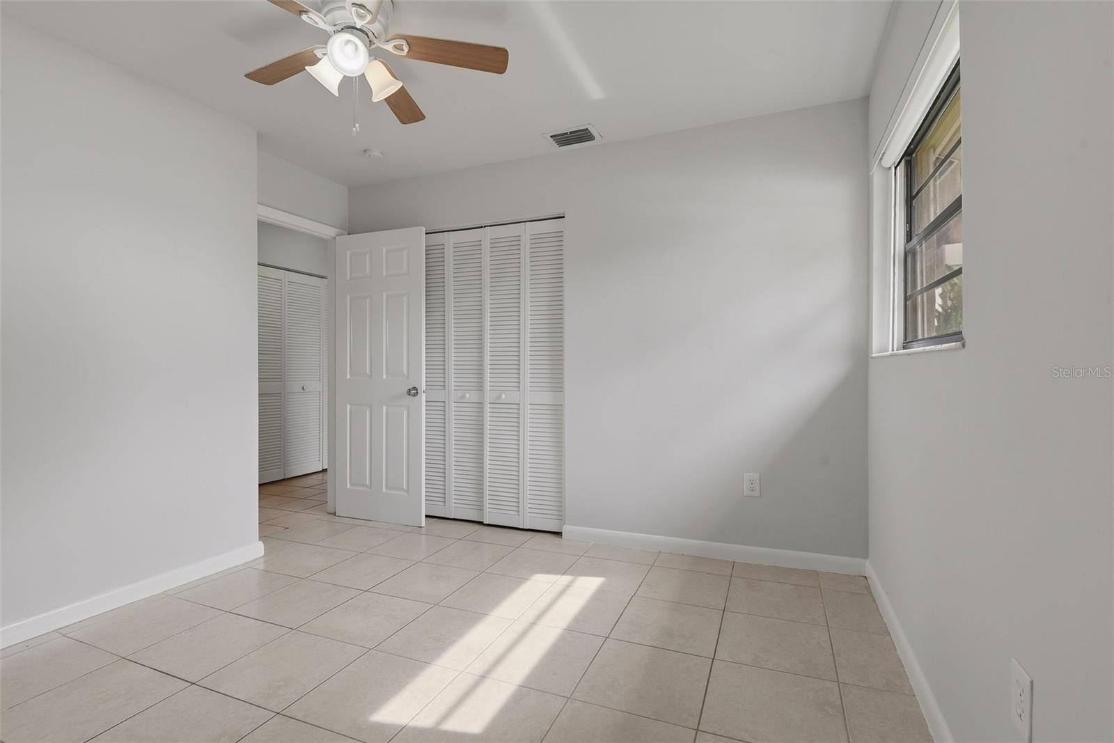 Image 17 of 27 For 20957 124th Avenue Road