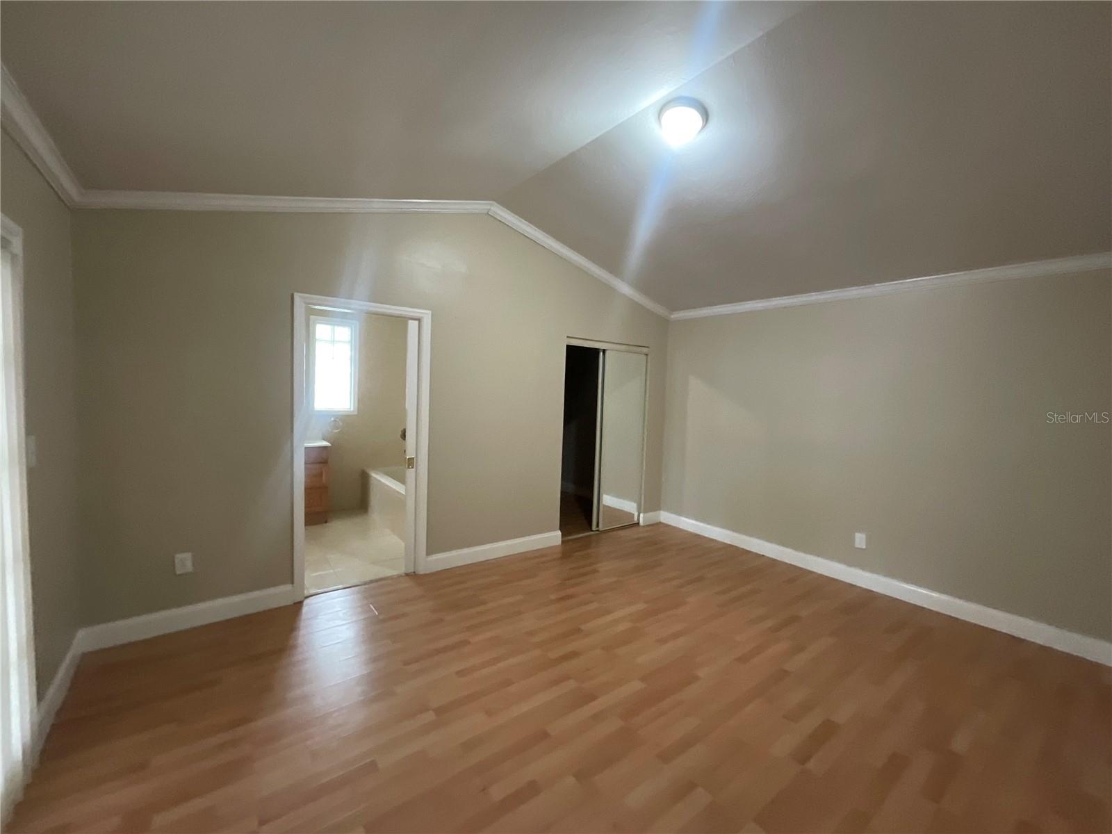 Image 6 of 11 For 10105 141st Court