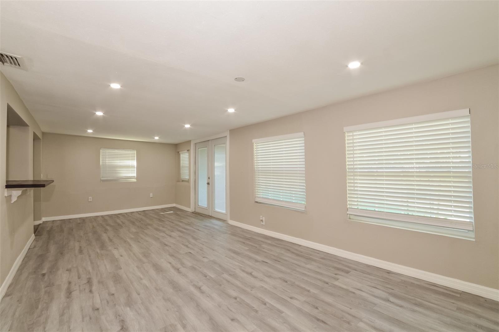 Image 4 of 21 For 5610 Marie Court