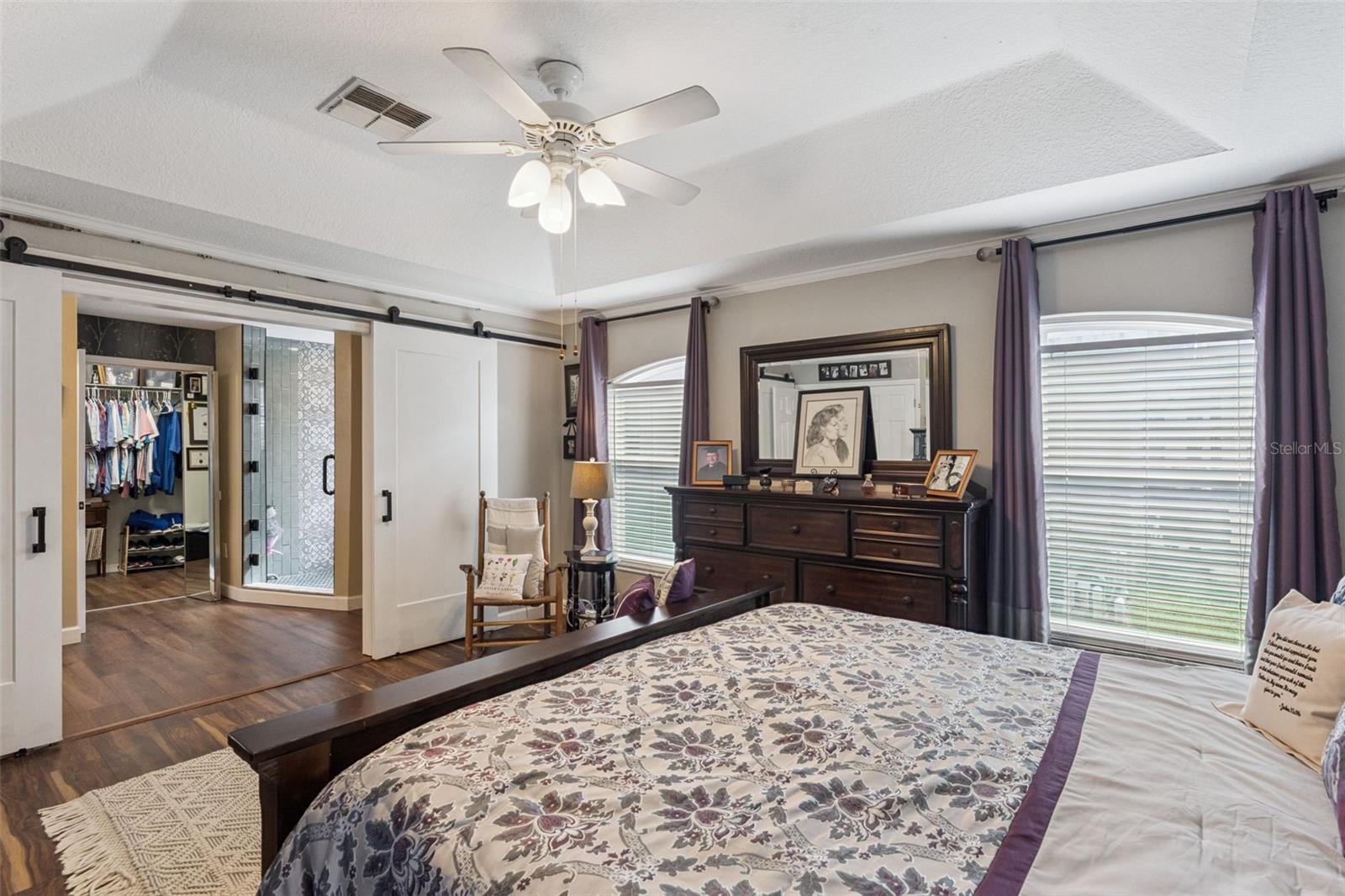 Image 17 of 43 For 304 Sabal Springs Court