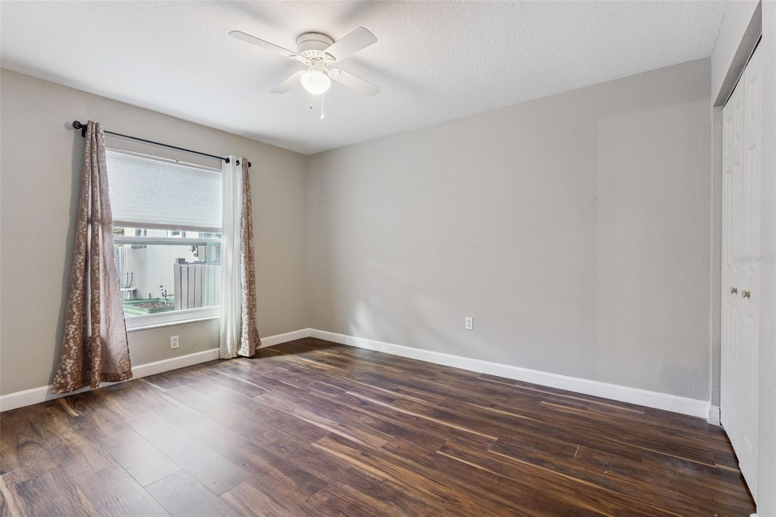 Image 23 of 43 For 304 Sabal Springs Court