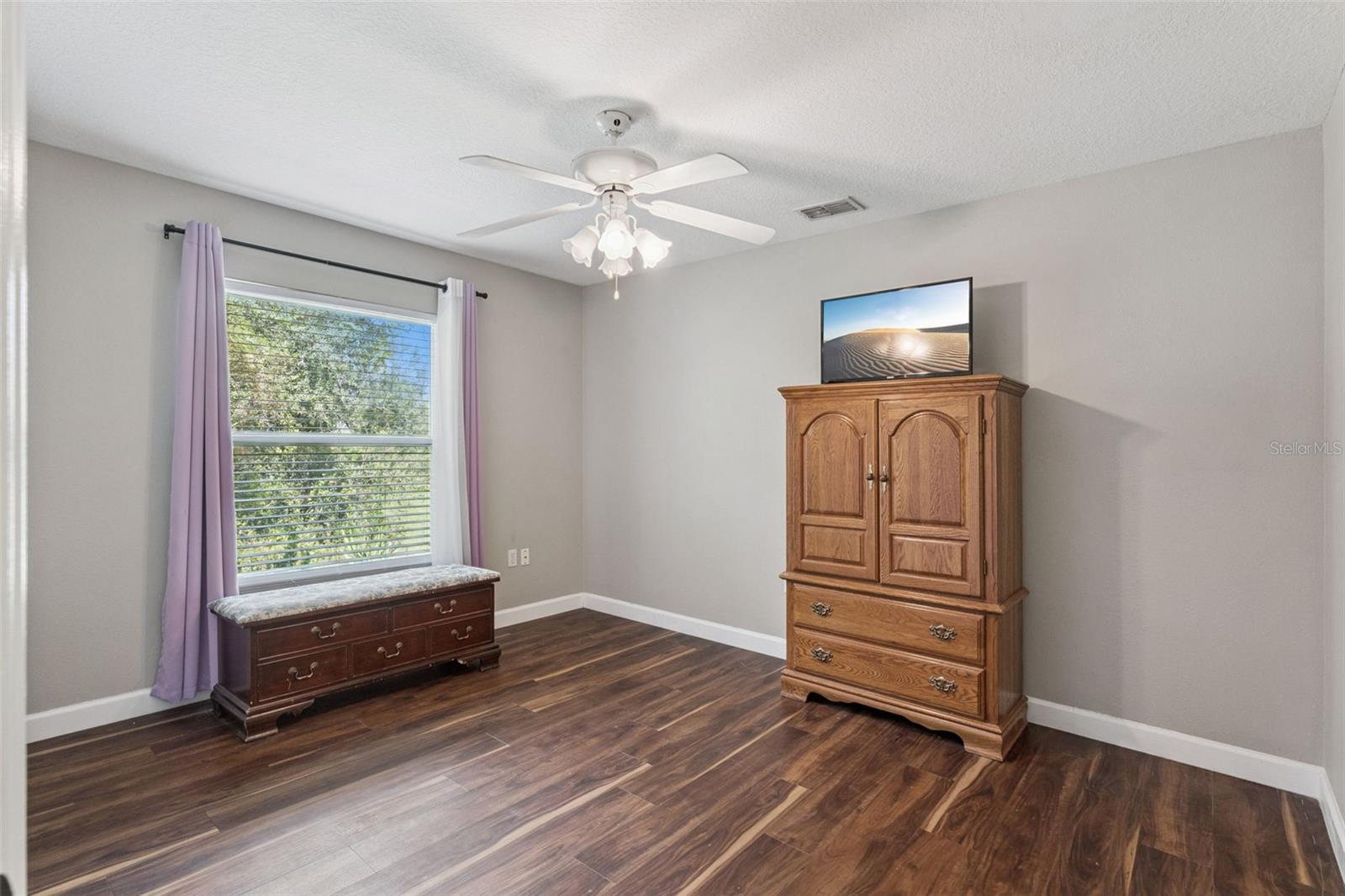 Image 25 of 43 For 304 Sabal Springs Court