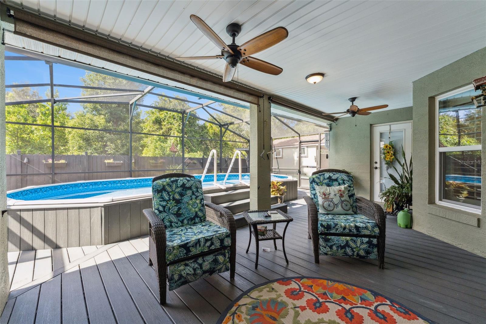 Image 29 of 43 For 304 Sabal Springs Court