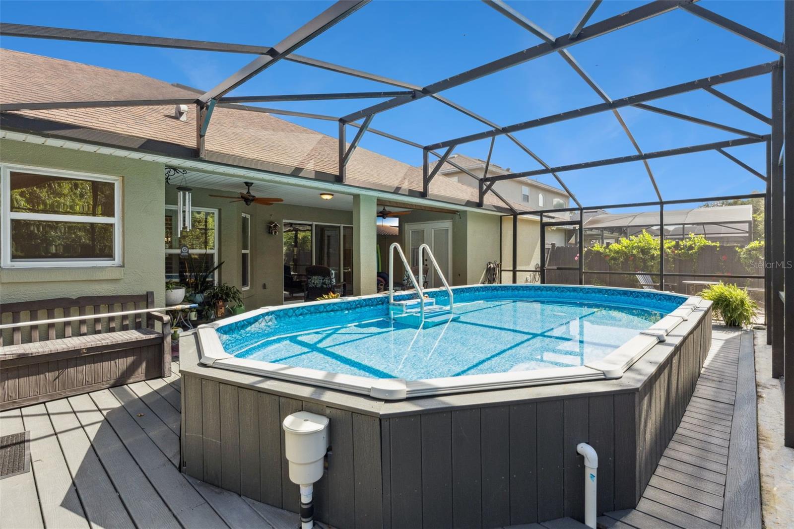 Image 31 of 43 For 304 Sabal Springs Court