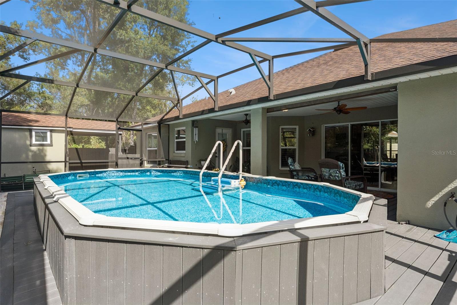 Image 32 of 43 For 304 Sabal Springs Court