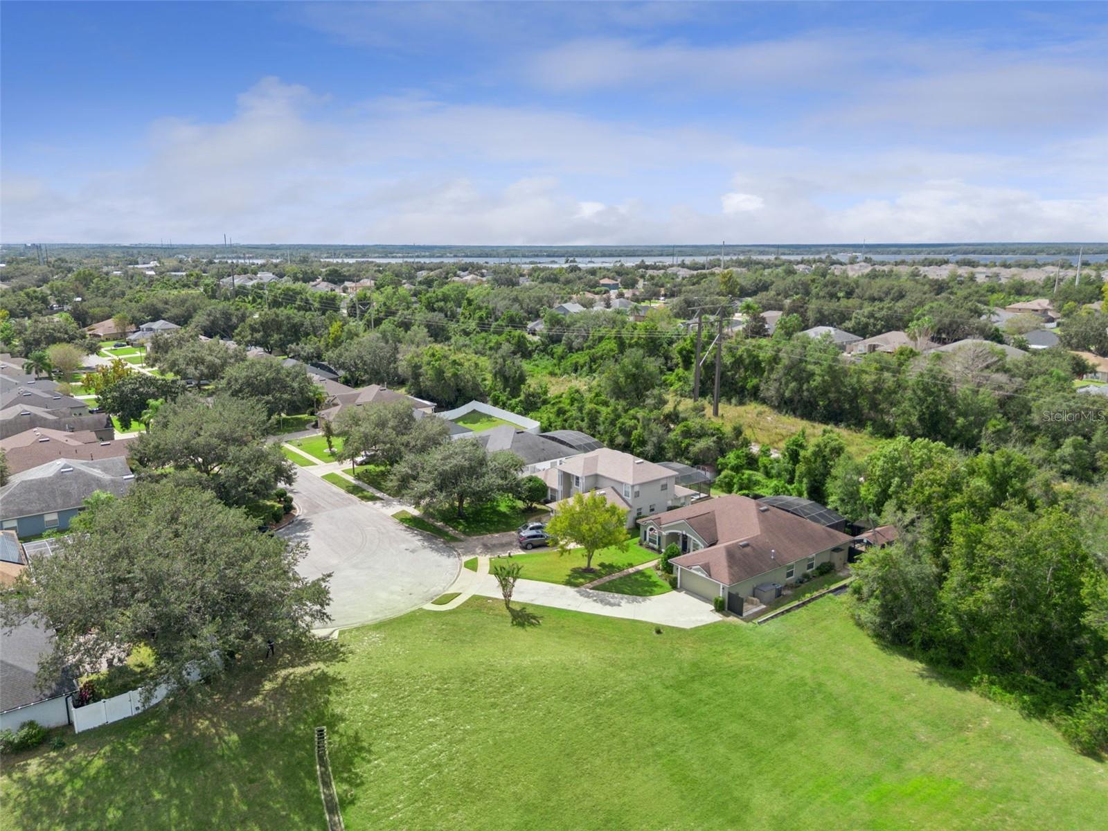 Image 42 of 43 For 304 Sabal Springs Court