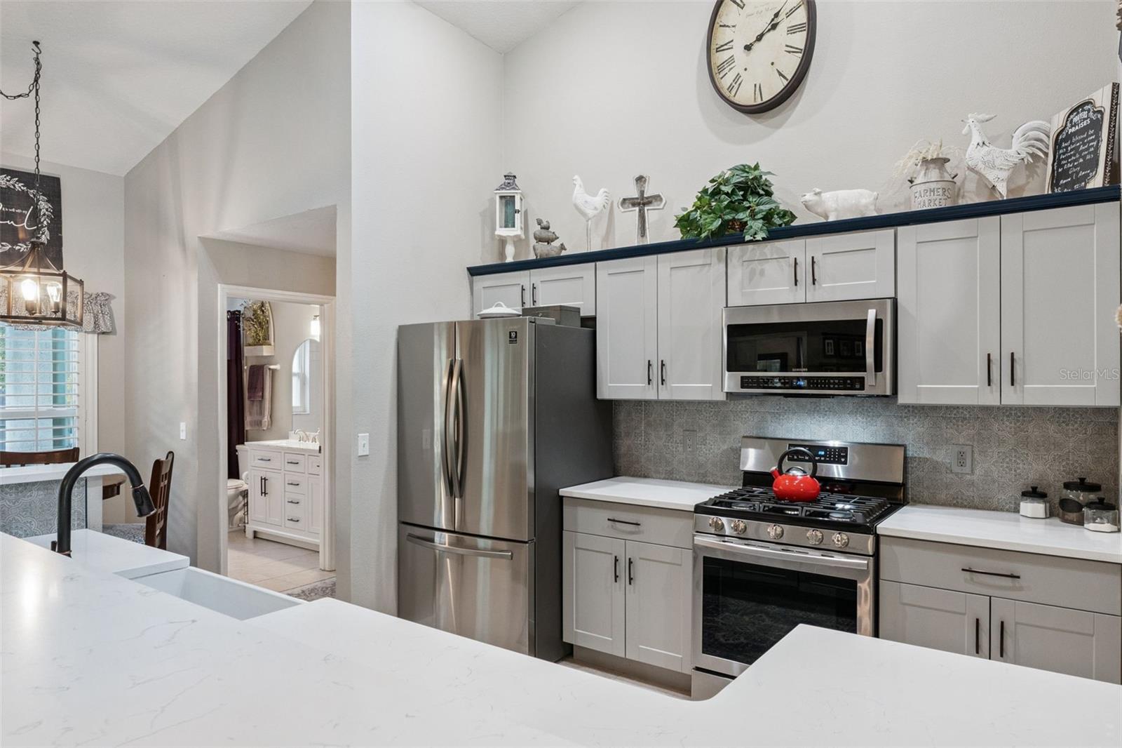 Image 9 of 43 For 304 Sabal Springs Court