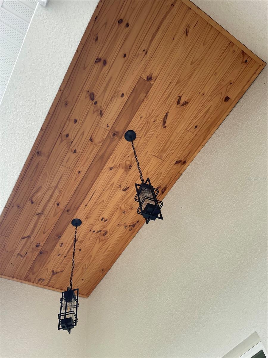 Image 10 of 52 For 41719 Aspen Drive