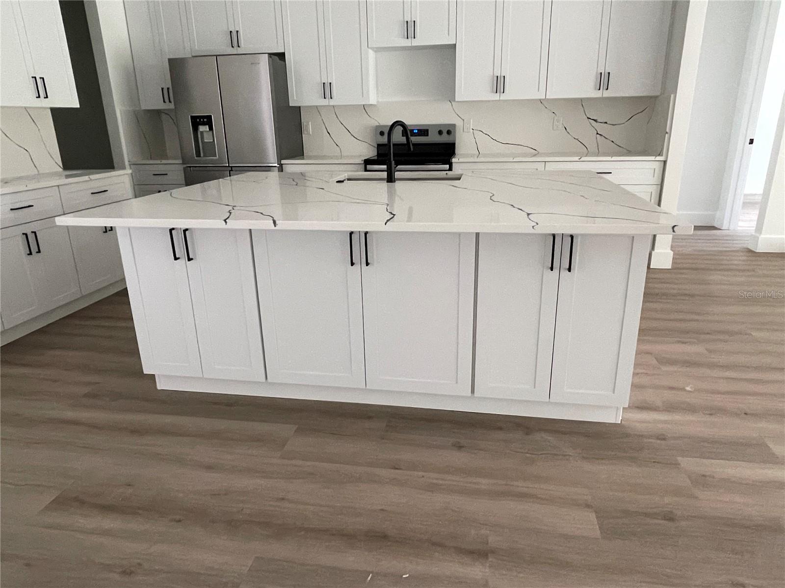 Image 14 of 52 For 41719 Aspen Drive