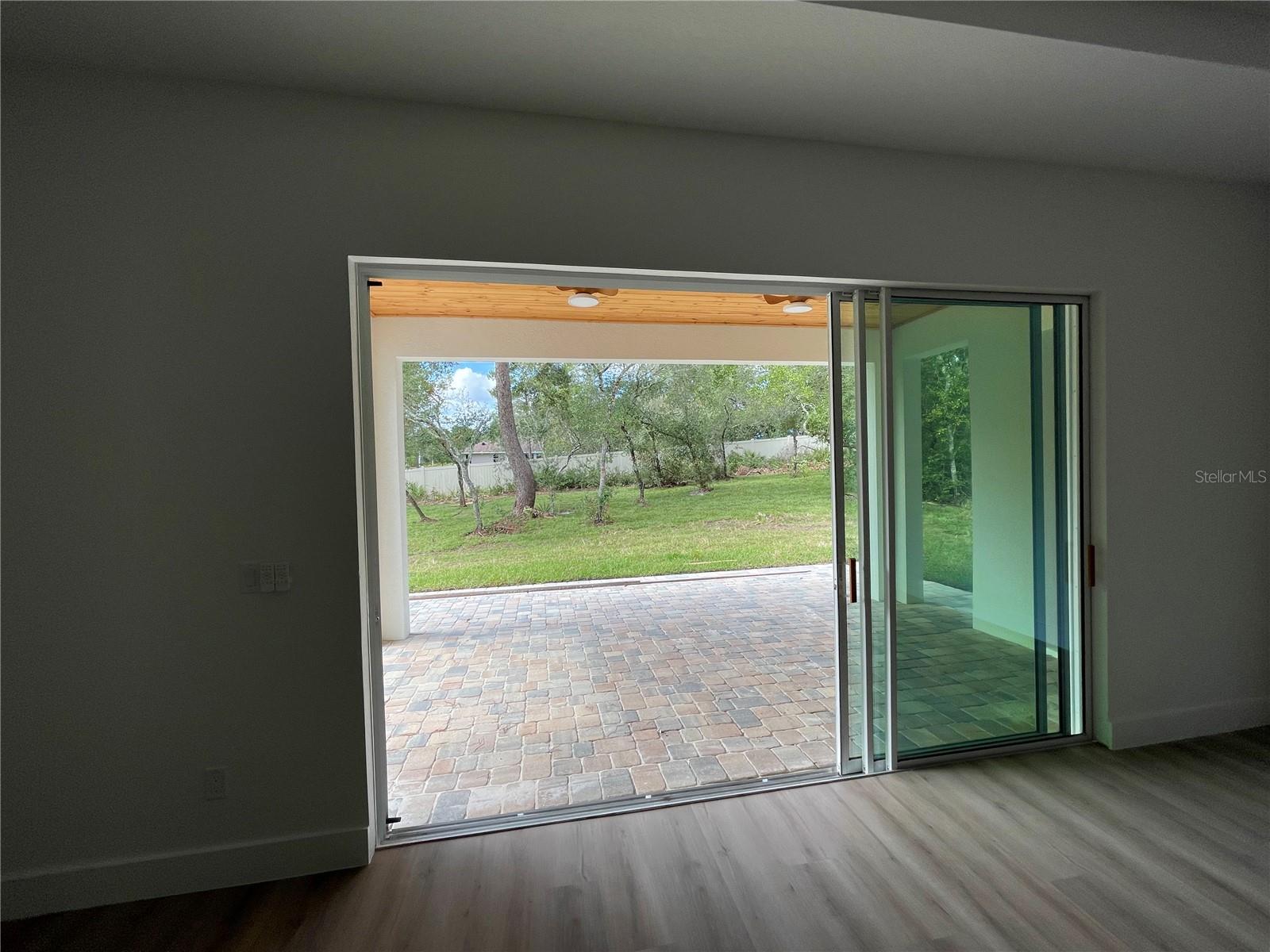 Image 24 of 52 For 41719 Aspen Drive