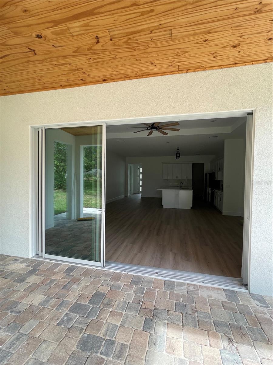 Image 32 of 52 For 41719 Aspen Drive