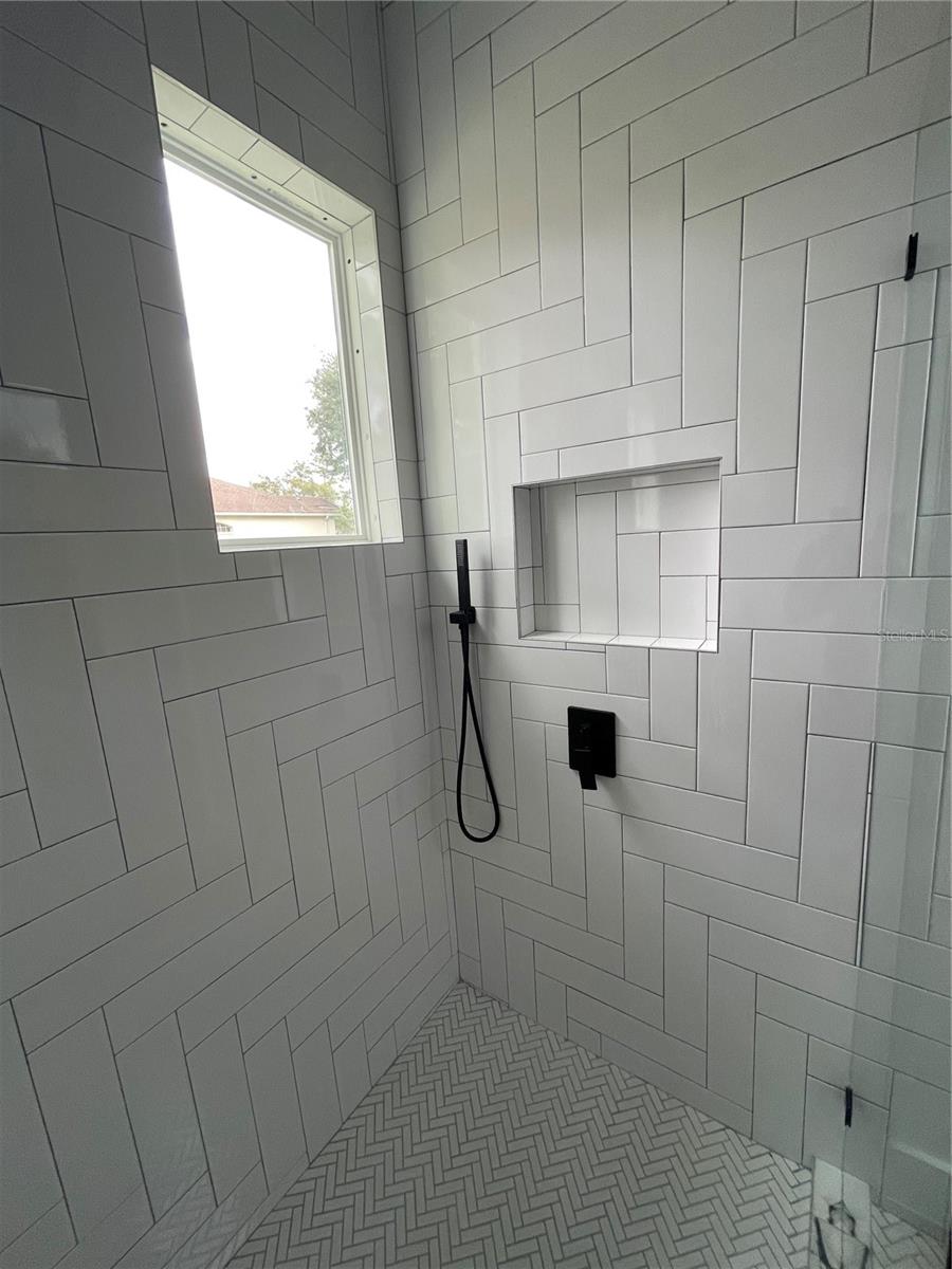 Image 42 of 52 For 41719 Aspen Drive