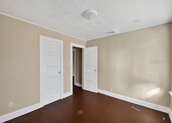 Image 14 of 20 For 319 Hollywood Avenue