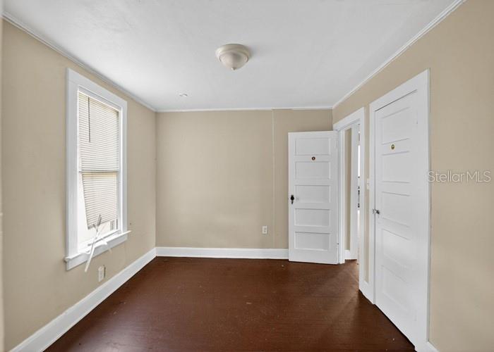 Image 17 of 20 For 319 Hollywood Avenue