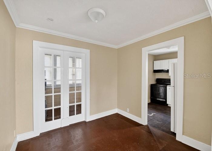 Image 19 of 20 For 319 Hollywood Avenue