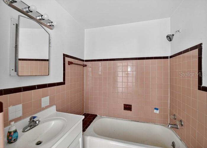 Image 20 of 20 For 319 Hollywood Avenue