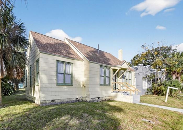 Image 3 of 20 For 319 Hollywood Avenue