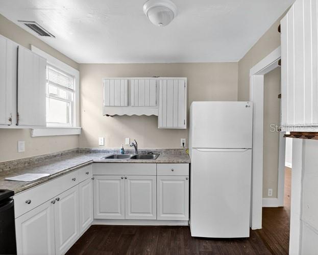 Image 9 of 20 For 319 Hollywood Avenue