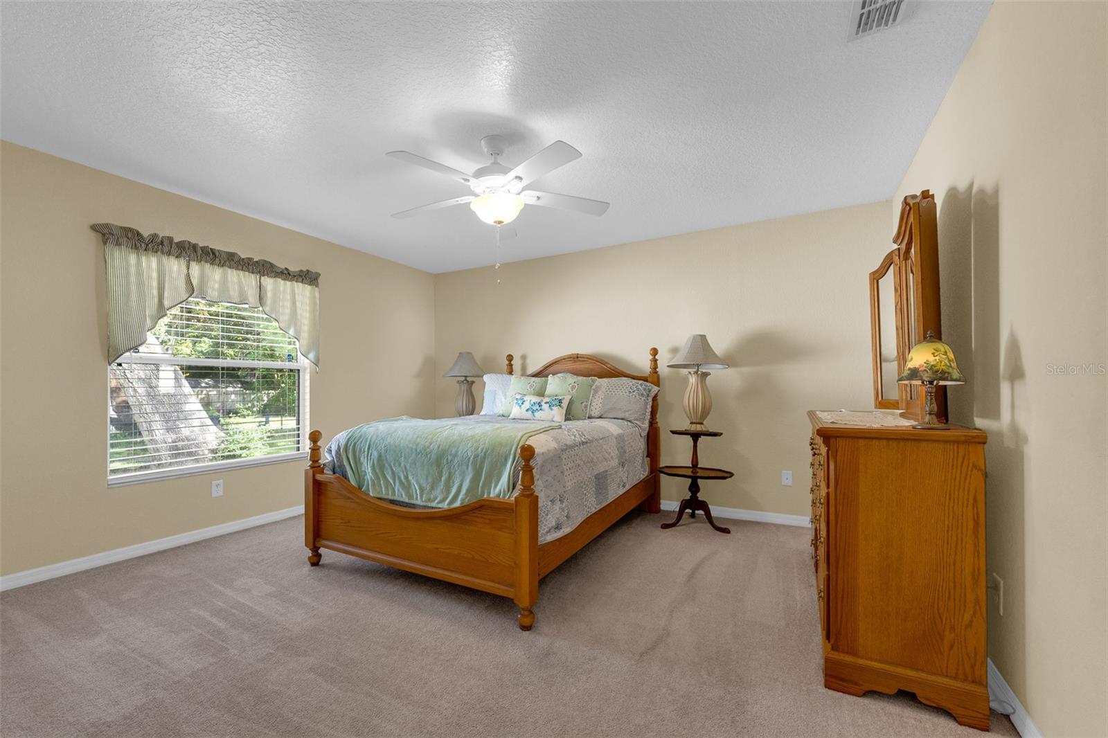 Image 19 of 37 For 3311 Needle Palm Drive