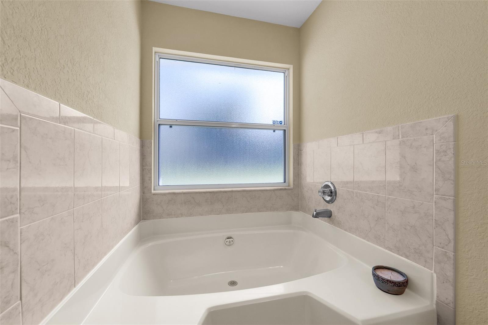 Image 22 of 37 For 3311 Needle Palm Drive