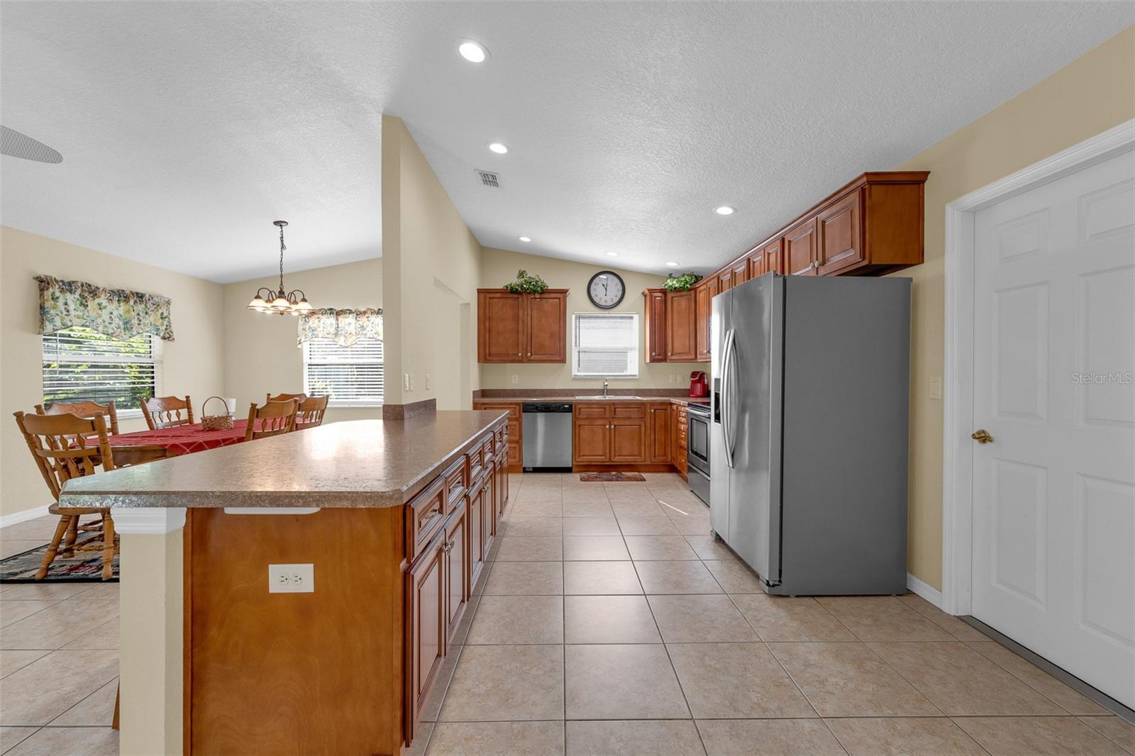 Image 5 of 37 For 3311 Needle Palm Drive