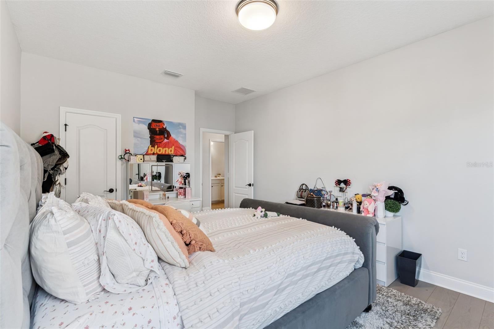 Image 38 of 85 For 1531 Castile Street