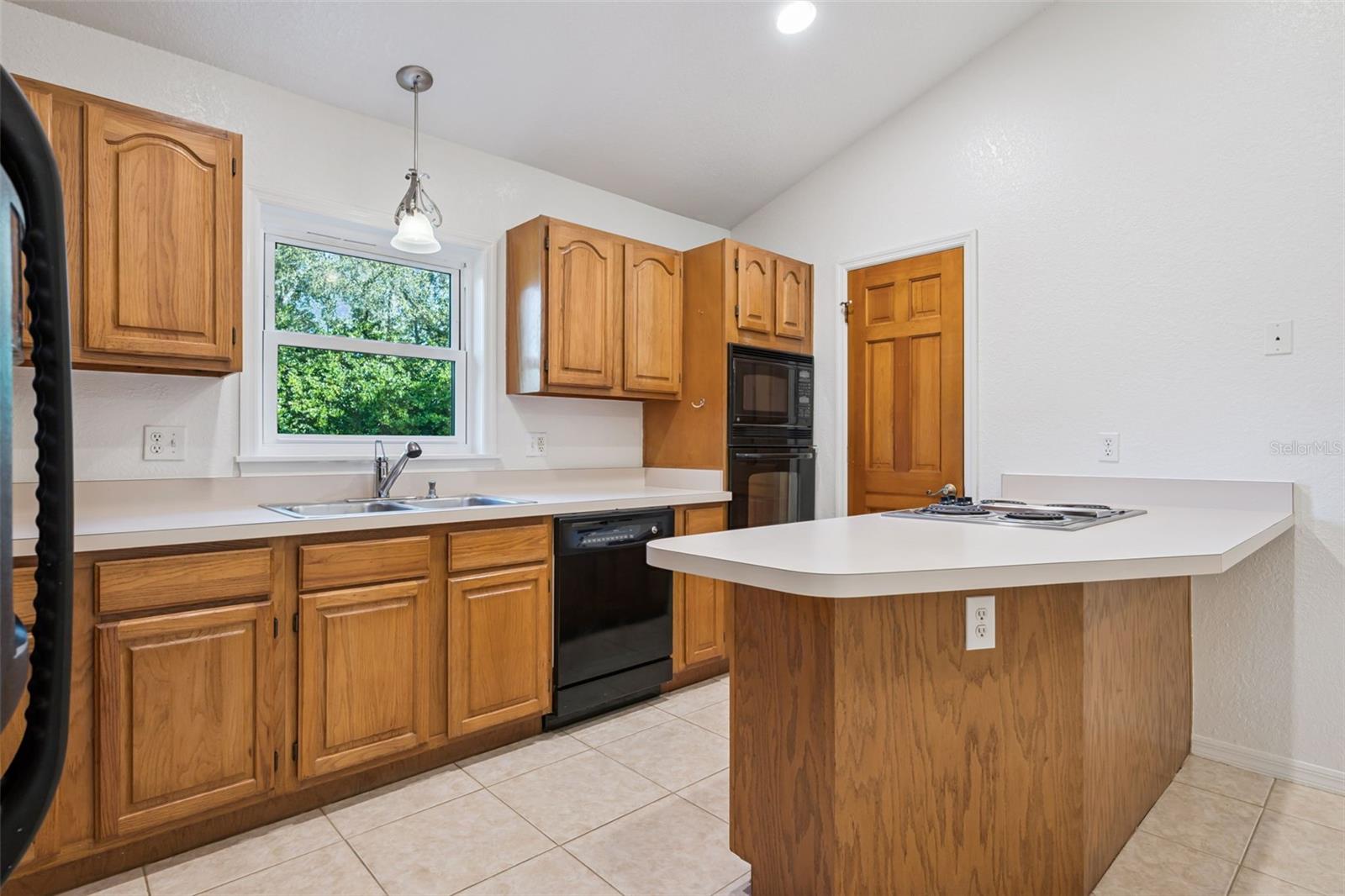 Image 8 of 32 For 1260 Log Landing Drive