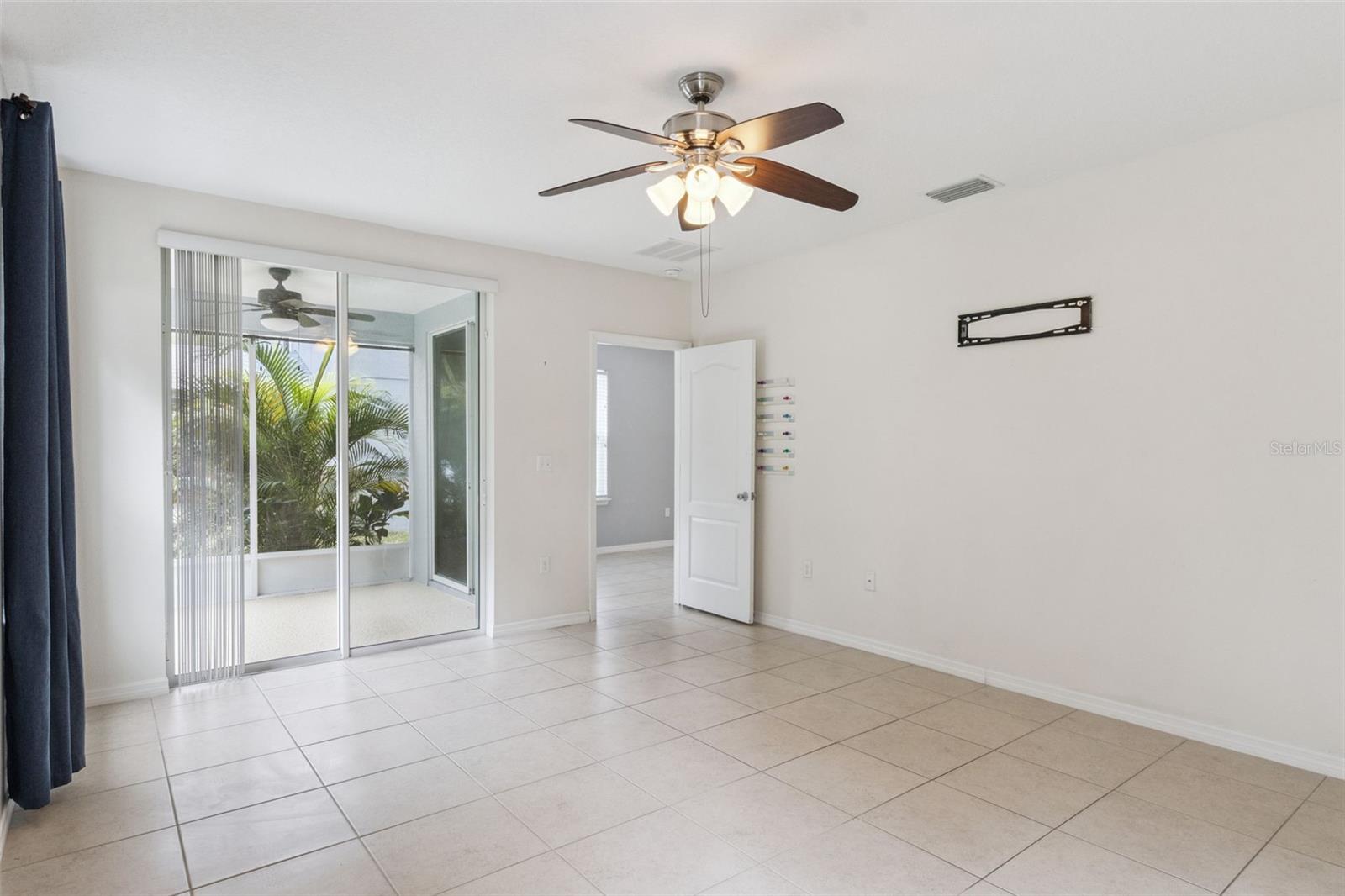 Image 11 of 25 For 1156 Brenton Manor Drive