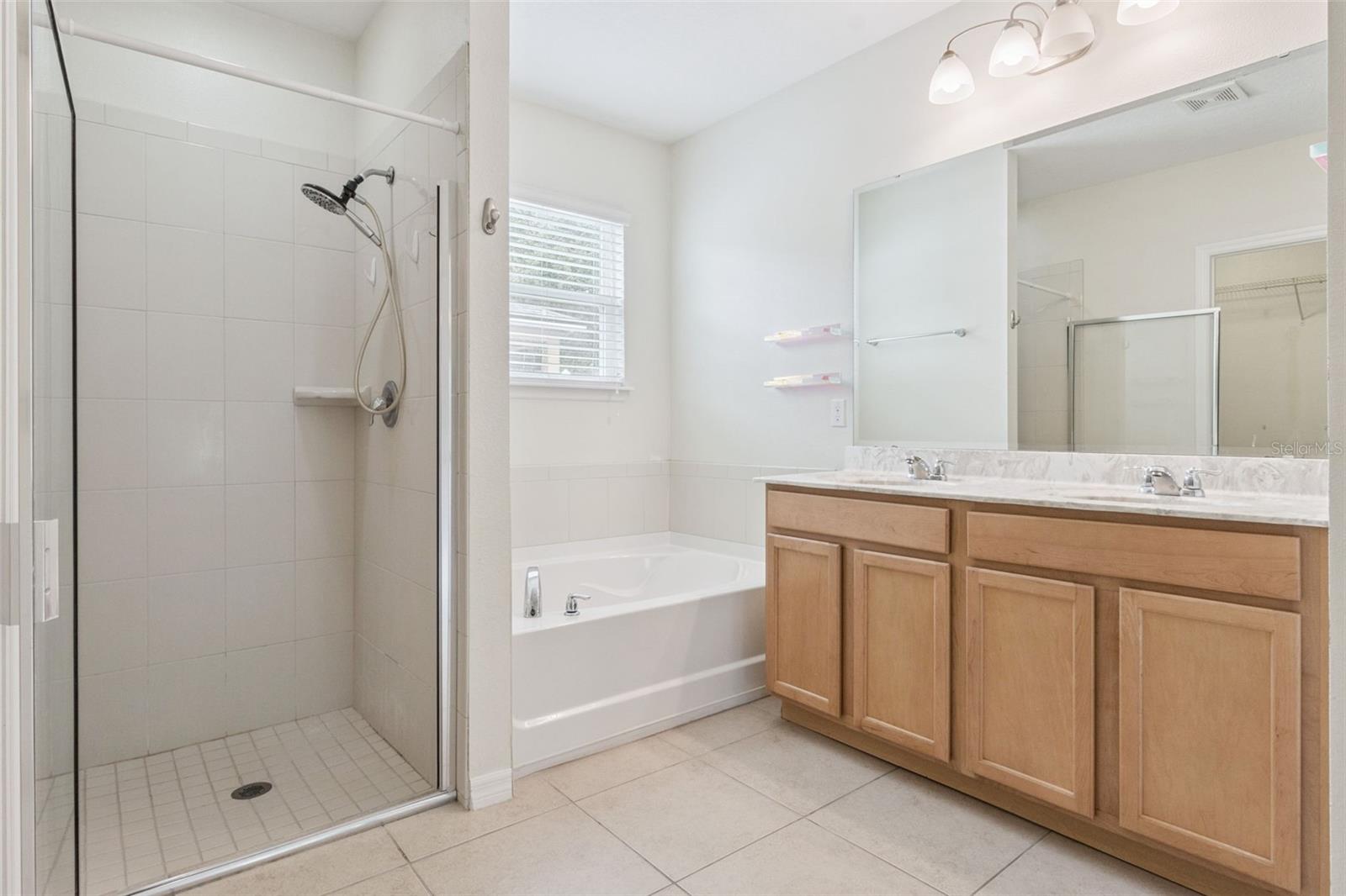 Image 16 of 25 For 1156 Brenton Manor Drive