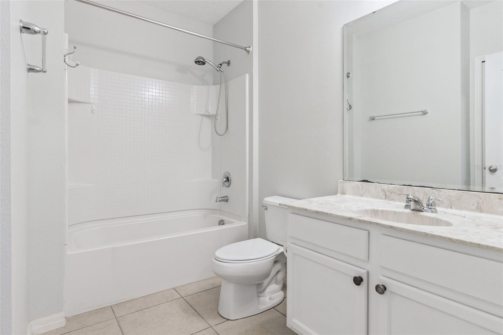 Image 17 of 25 For 1156 Brenton Manor Drive