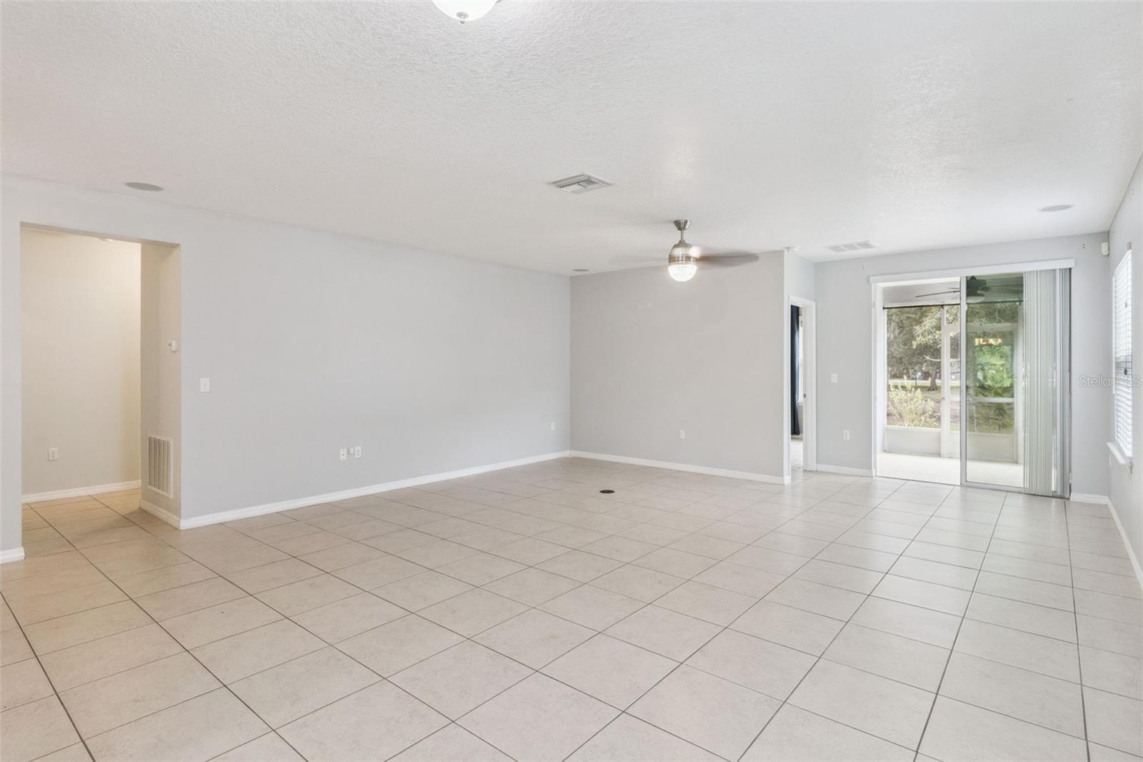 Image 4 of 25 For 1156 Brenton Manor Drive