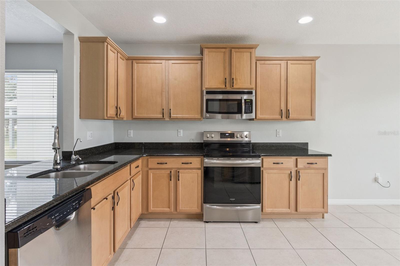 Image 7 of 25 For 1156 Brenton Manor Drive