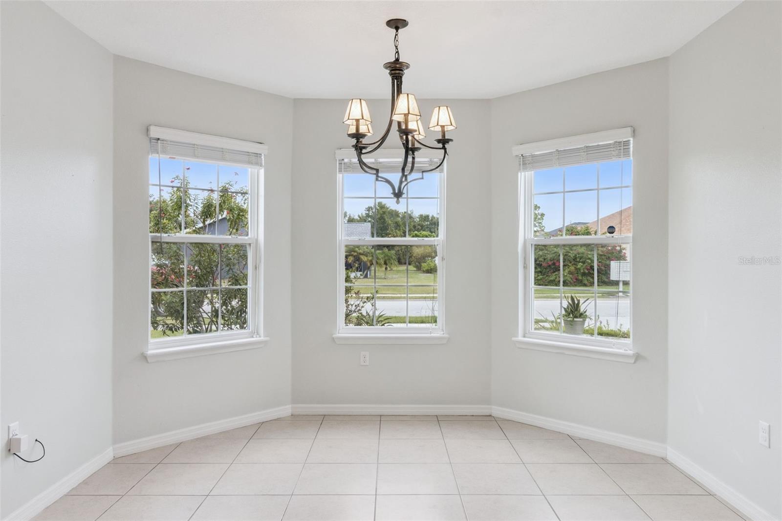 Image 8 of 25 For 1156 Brenton Manor Drive