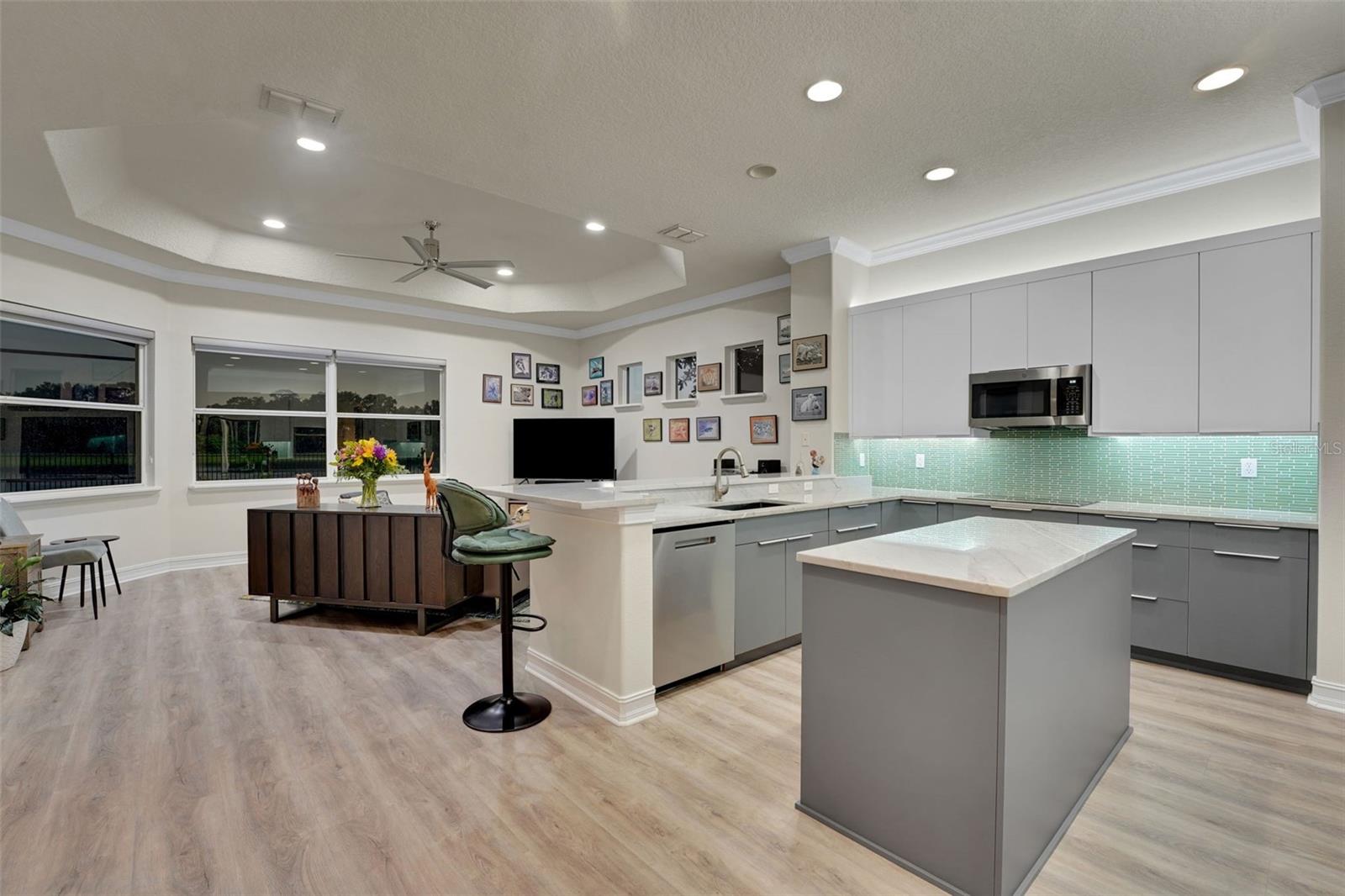 Image 11 of 40 For 6503 Everingham Lane