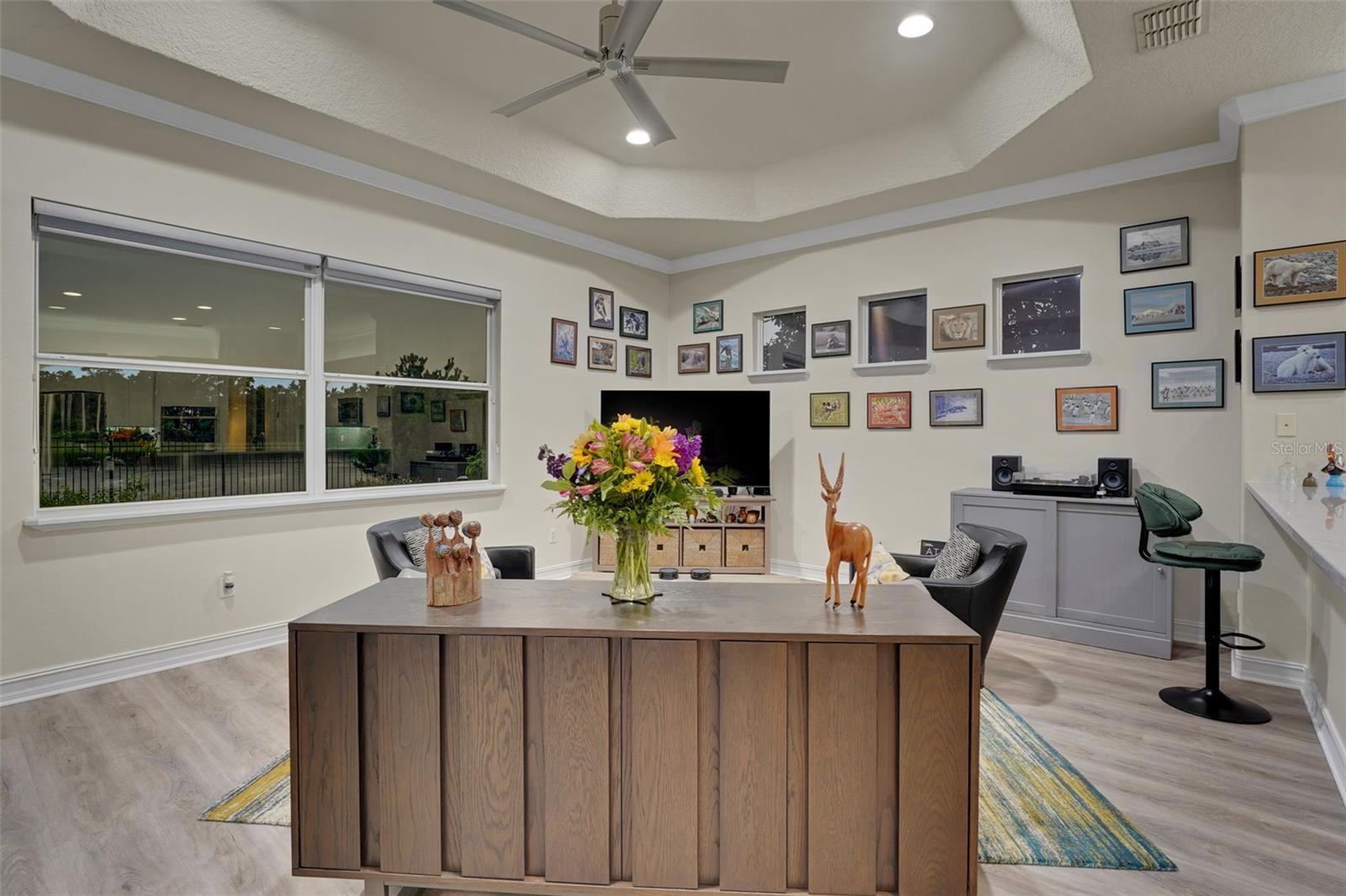 Image 16 of 40 For 6503 Everingham Lane