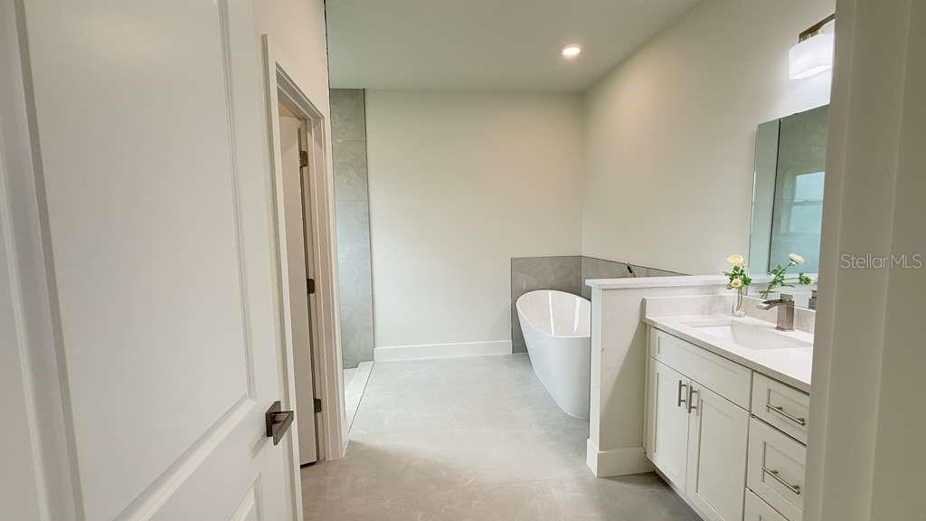 Image 14 of 32 For 2402 156th Loop