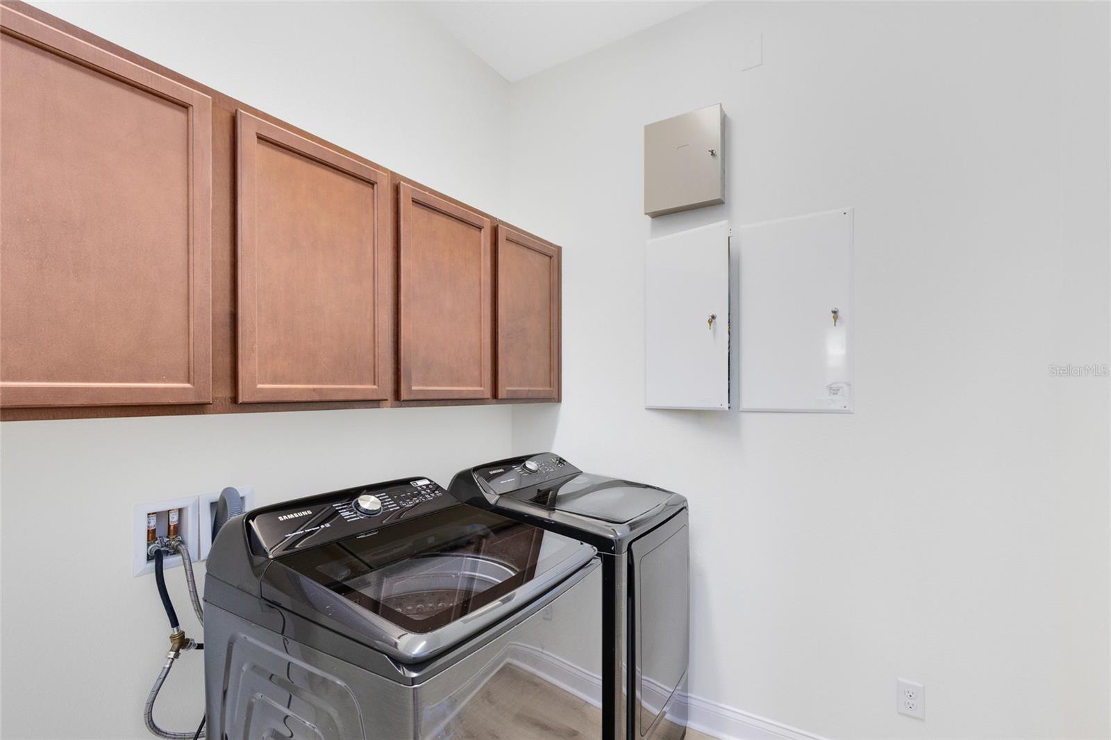 Image 26 of 46 For 8408 Laureate Boulevard