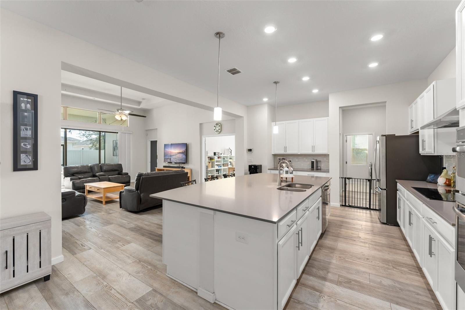 Image 7 of 73 For 375 Dancing Water Drive