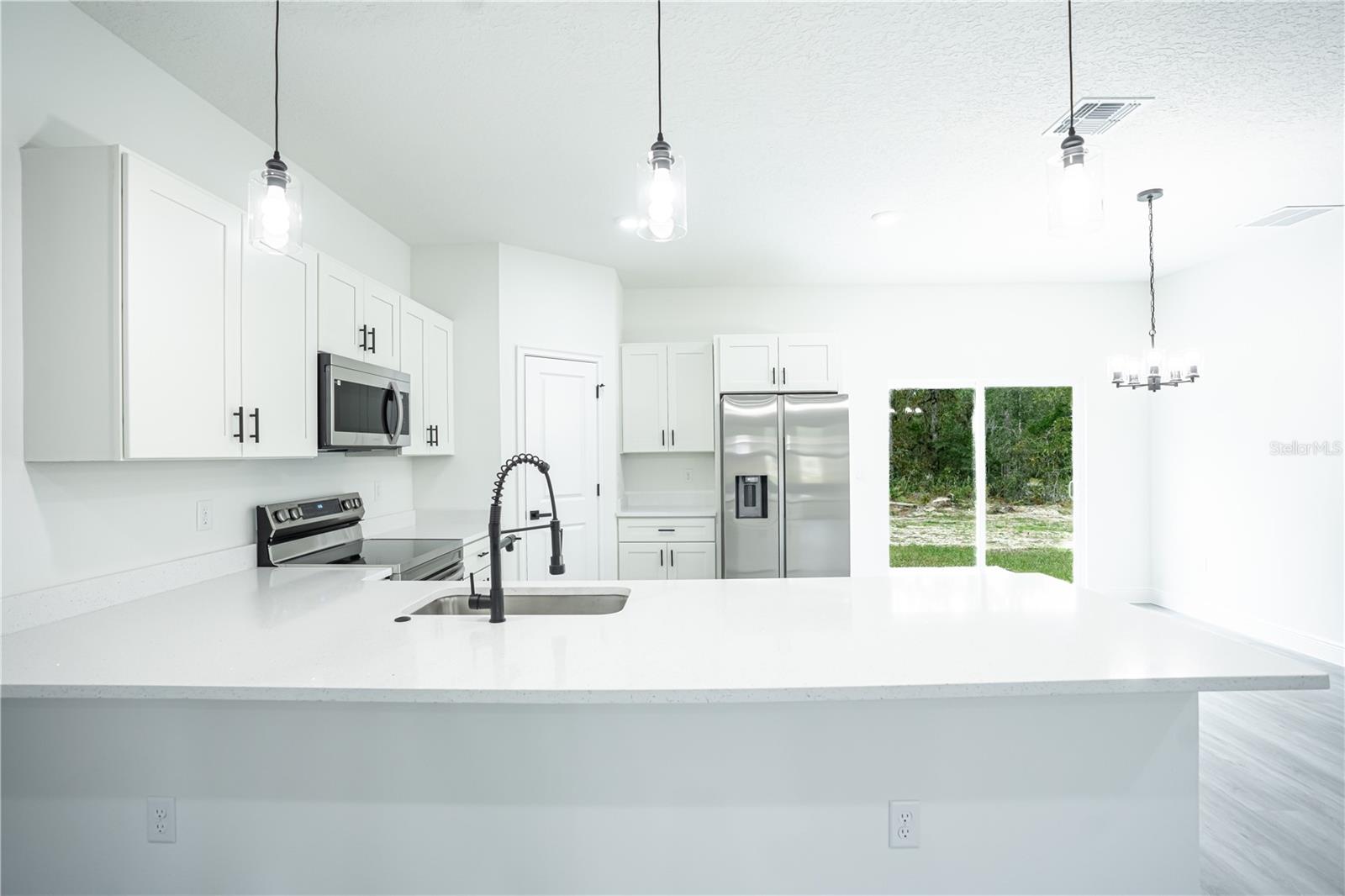 Image 19 of 44 For 6418 155th Place