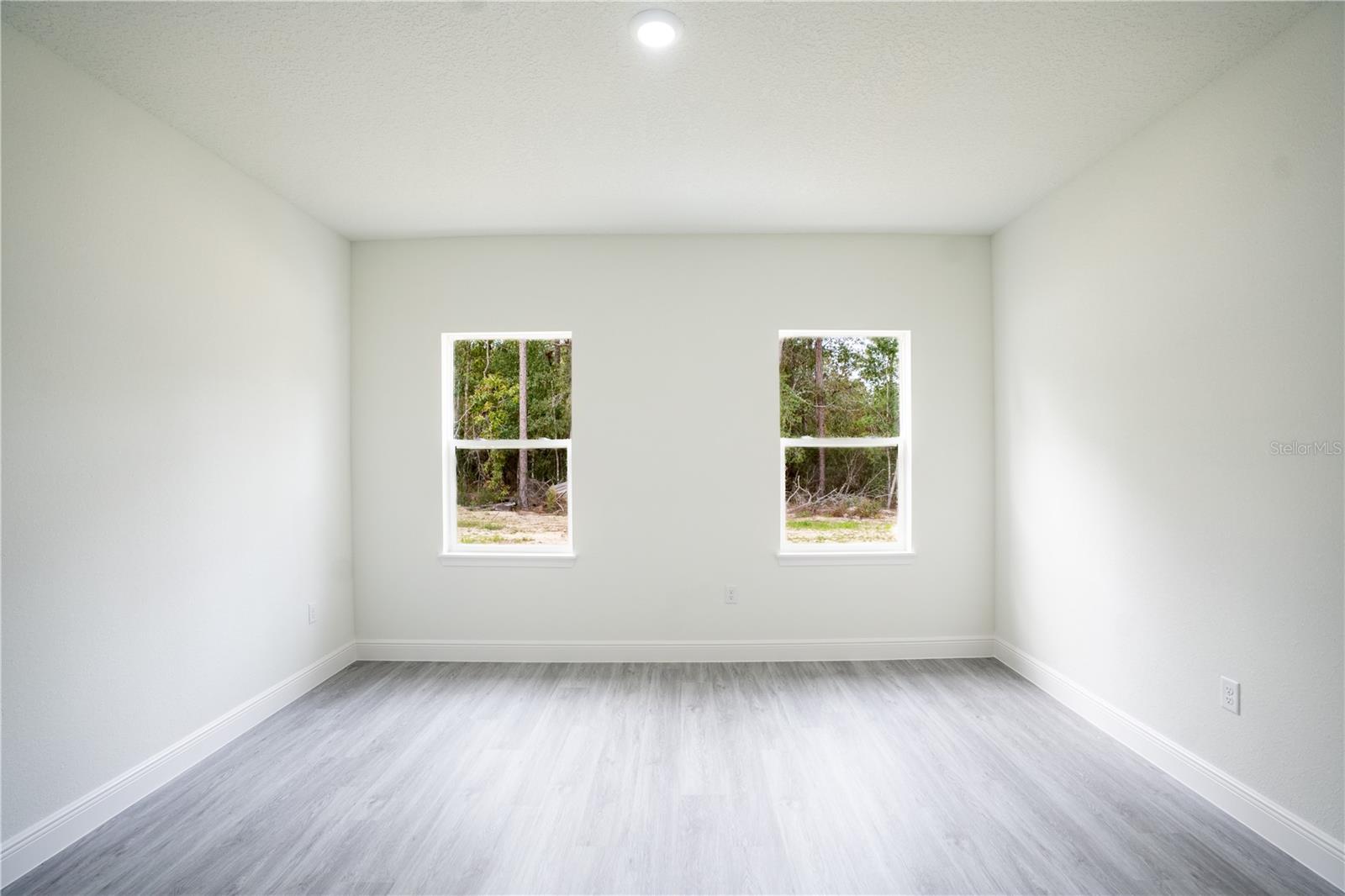 Image 28 of 44 For 6418 155th Place