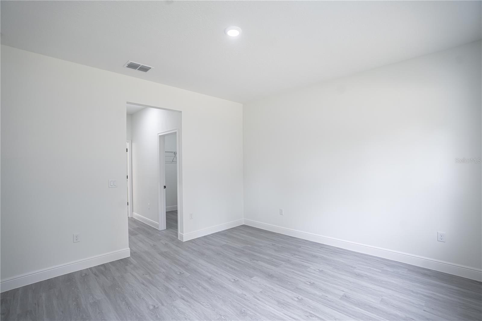 Image 30 of 44 For 6418 155th Place