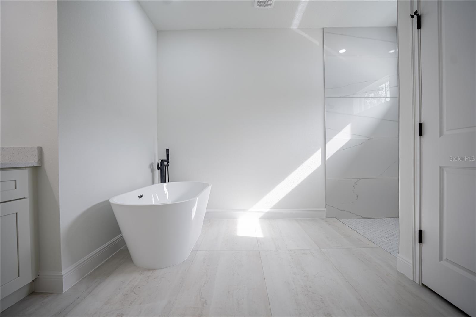 Image 33 of 44 For 6418 155th Place